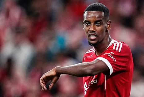 Alexander Isak's First Appearance Offers Star Power Despite Noticeable Rust